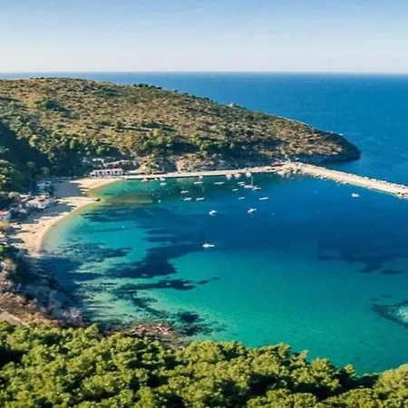 Casa Tra Mare E Oliveti 別荘 カプリオーリ