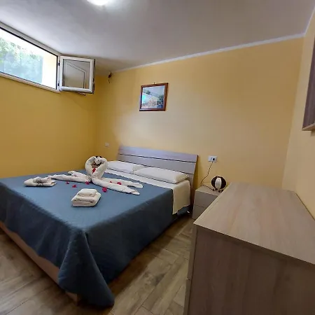 Casa Tra Mare E Oliveti 別荘 カプリオーリ